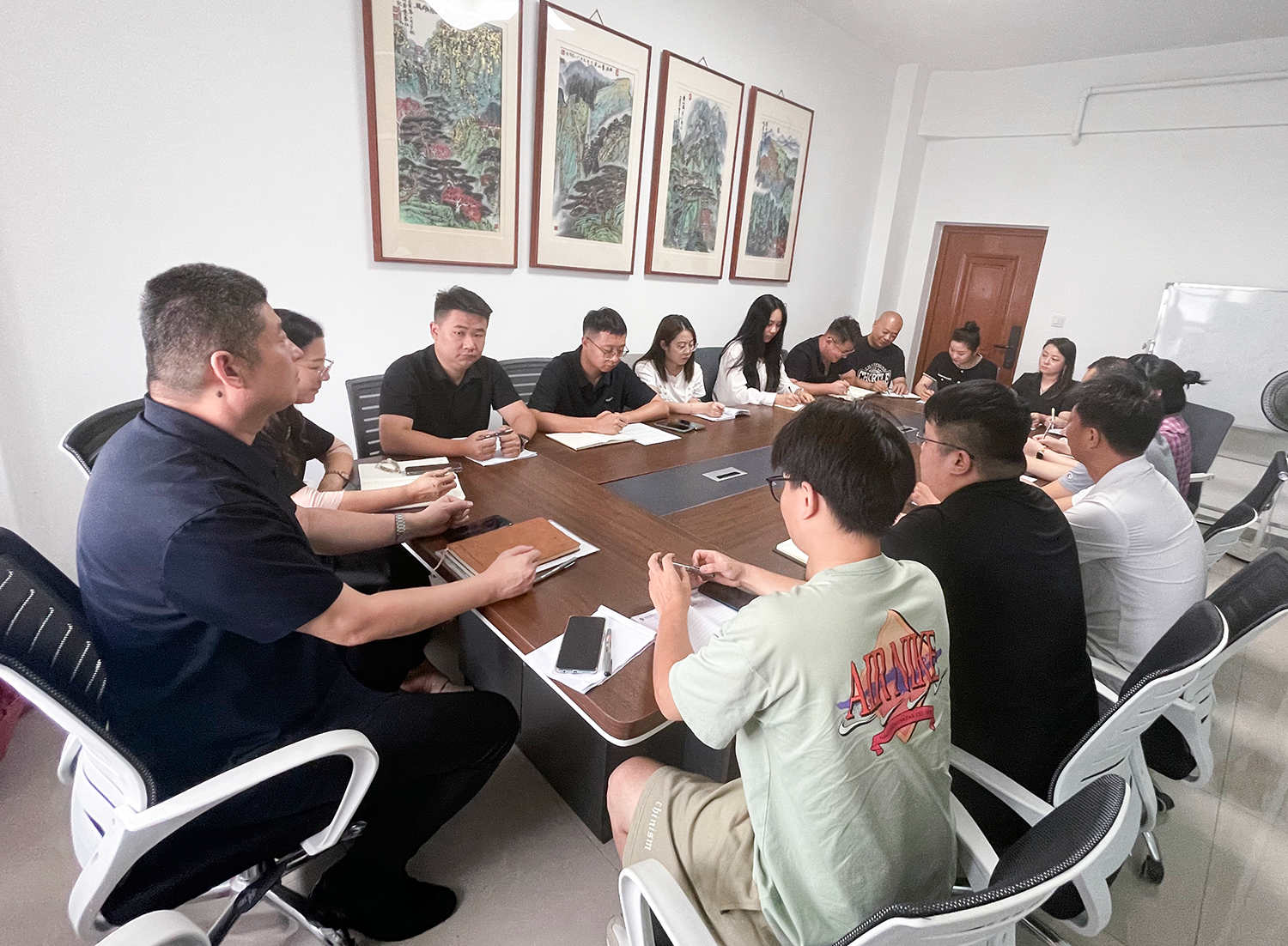 碧水｜周一會(huì)議：總結(jié)過(guò)往，共創(chuàng)新程